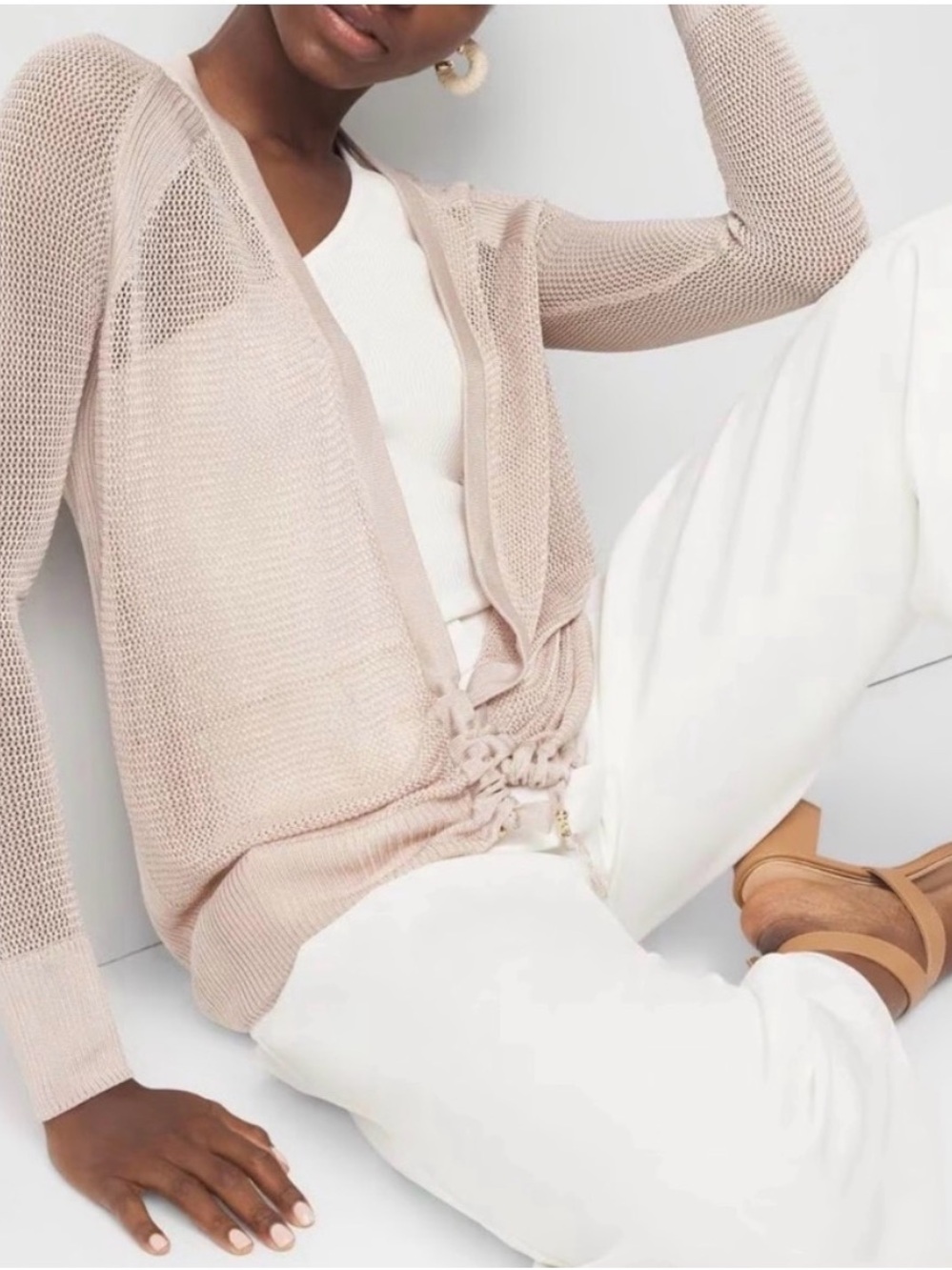 LIKE NEW White House Black Market Champagne Cardigan w Gold Hardware (M)